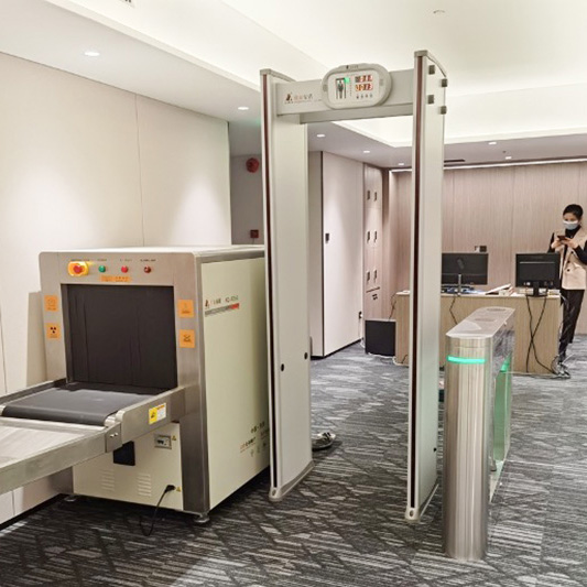 2025款 AD-2286豪華型金屬探測(cè)門